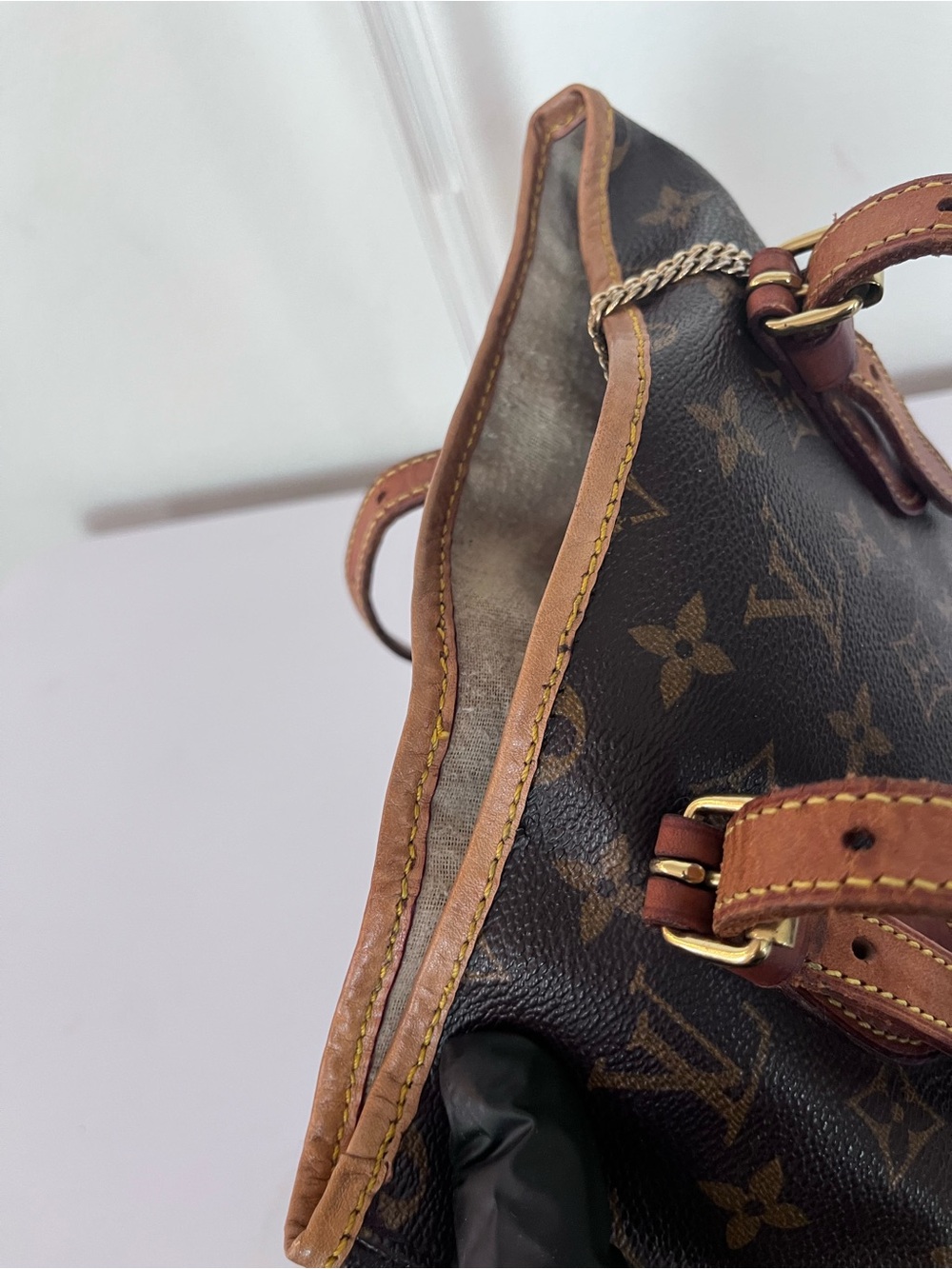 LOUIS VUITTON MONOGRAM PM BUCKET BAG - Picture 10 of 14